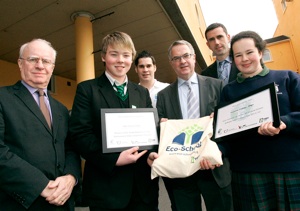 Robert Emmet Hernan, students from Holy Trinity, Jonathan Smith of Tidy NI, Minister Alex Attwood, Anthony Purcell of An Taisce, and students from Ursuline College, Sligo.